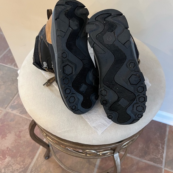 Boys snow / hiking boots - Picture 3 of 4